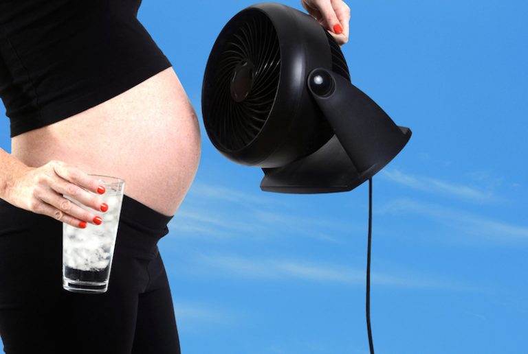 hot-flashes-may-be-a-sign-of-pregnancy-complications